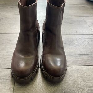 Steve Madden Brown Boots size 9